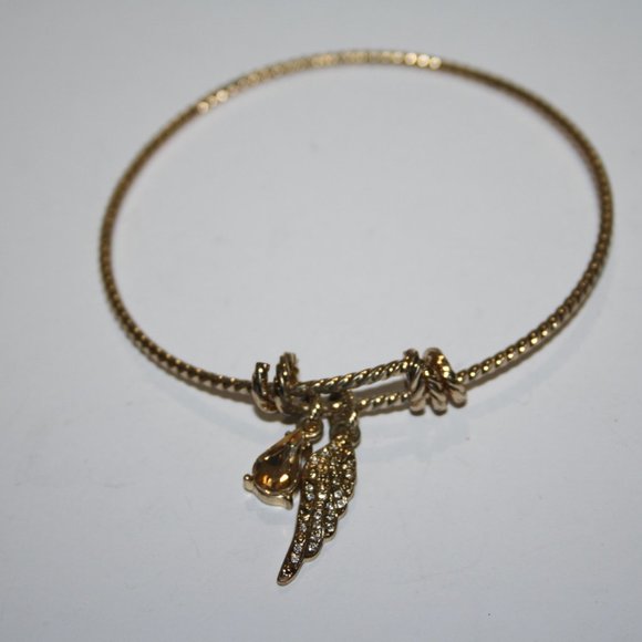 ✨ Beautiful Gold Bangle Bracelet w/ Angel Wing + Cognac Stone ✨ - Picture 3 of 4